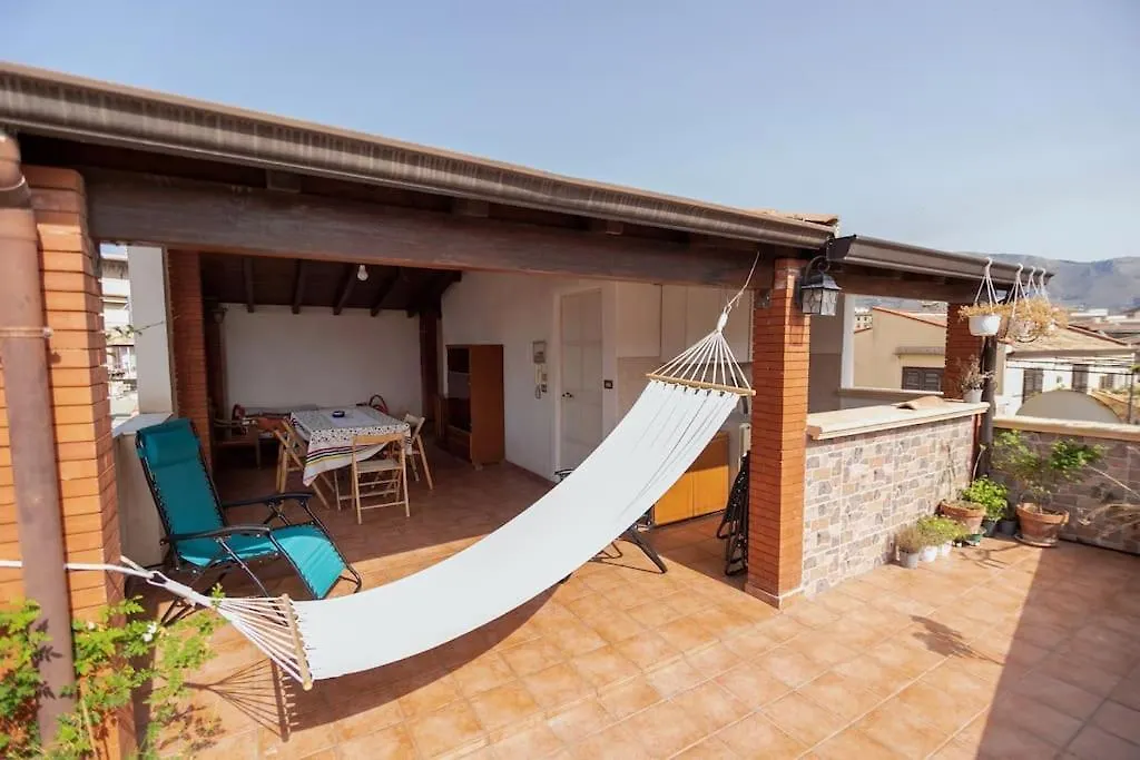 Awesome Terrace And Apartment In The City Centre Palermo 0*,
