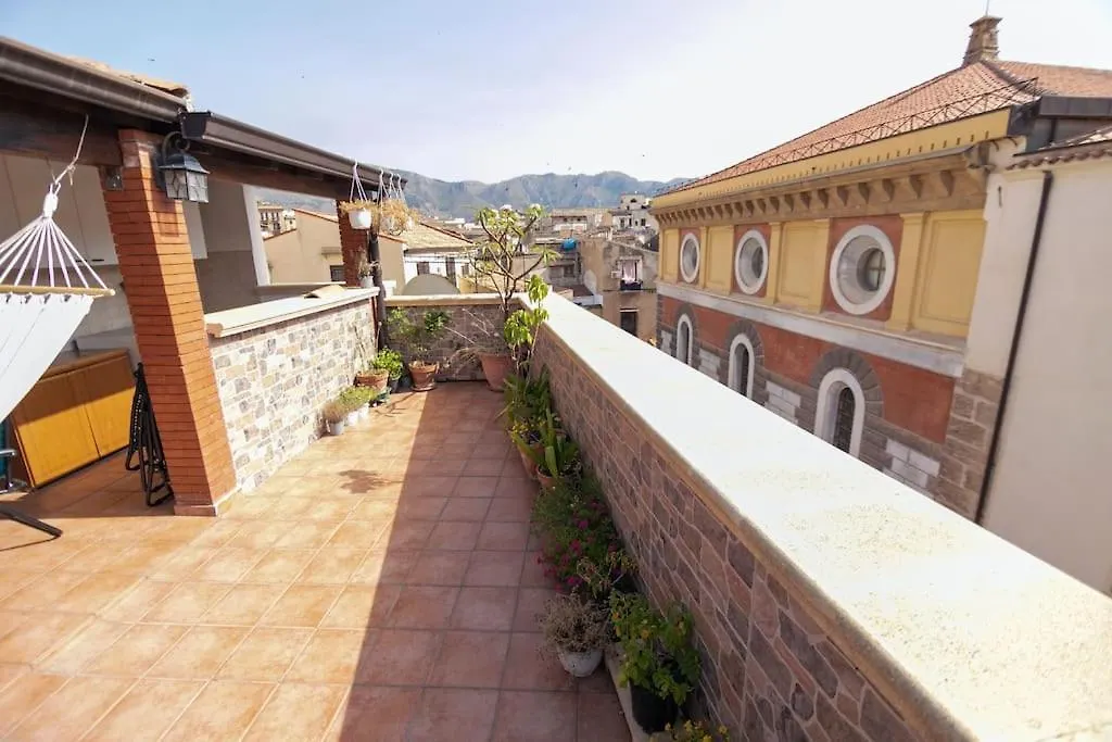 Awesome Terrace And Apartment In The City Centre Palermo